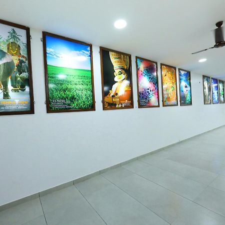 Temple View Residency Hotel Chottanikara Exterior foto