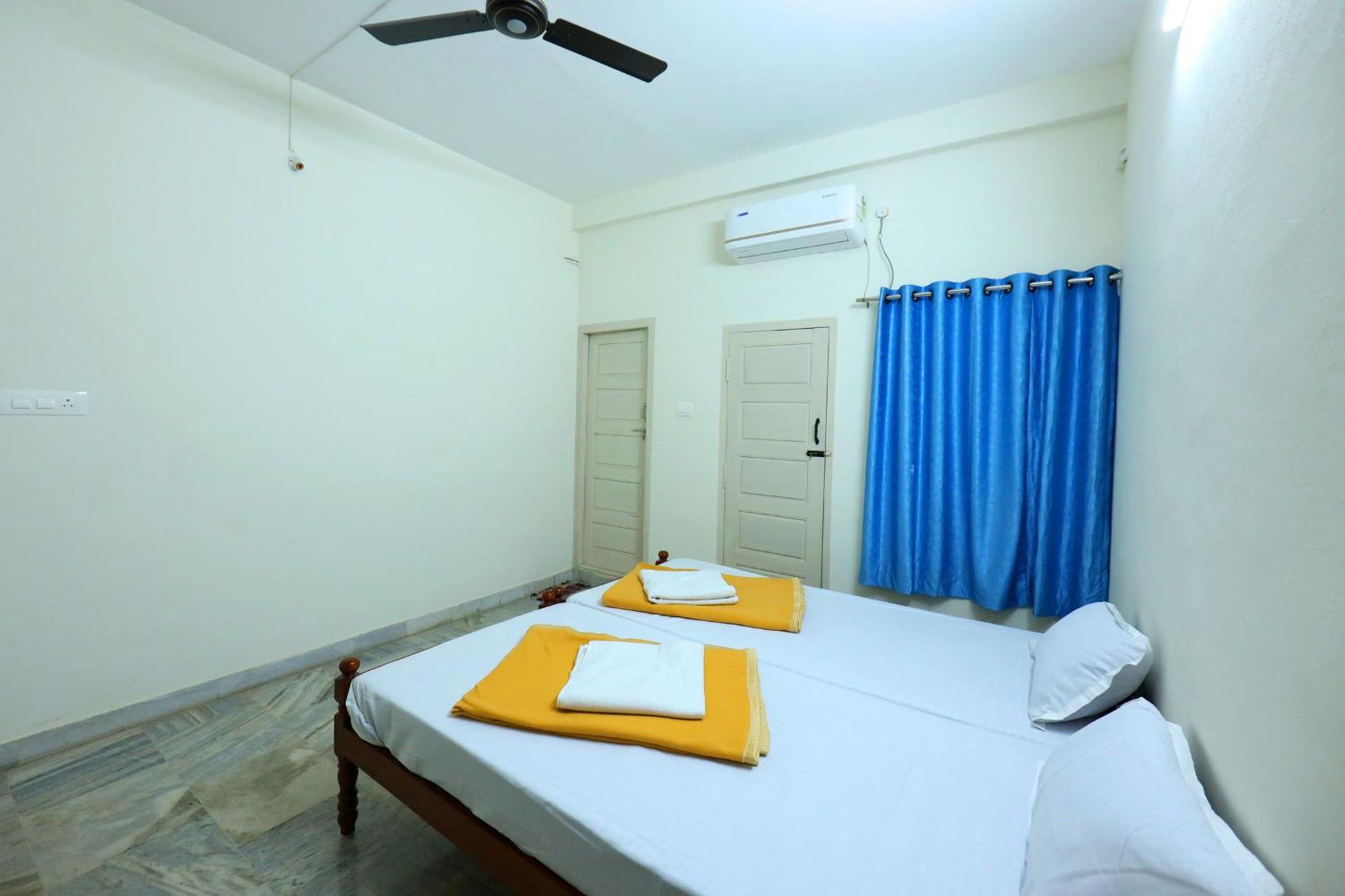 Temple View Residency Hotel Chottanikara Exterior foto