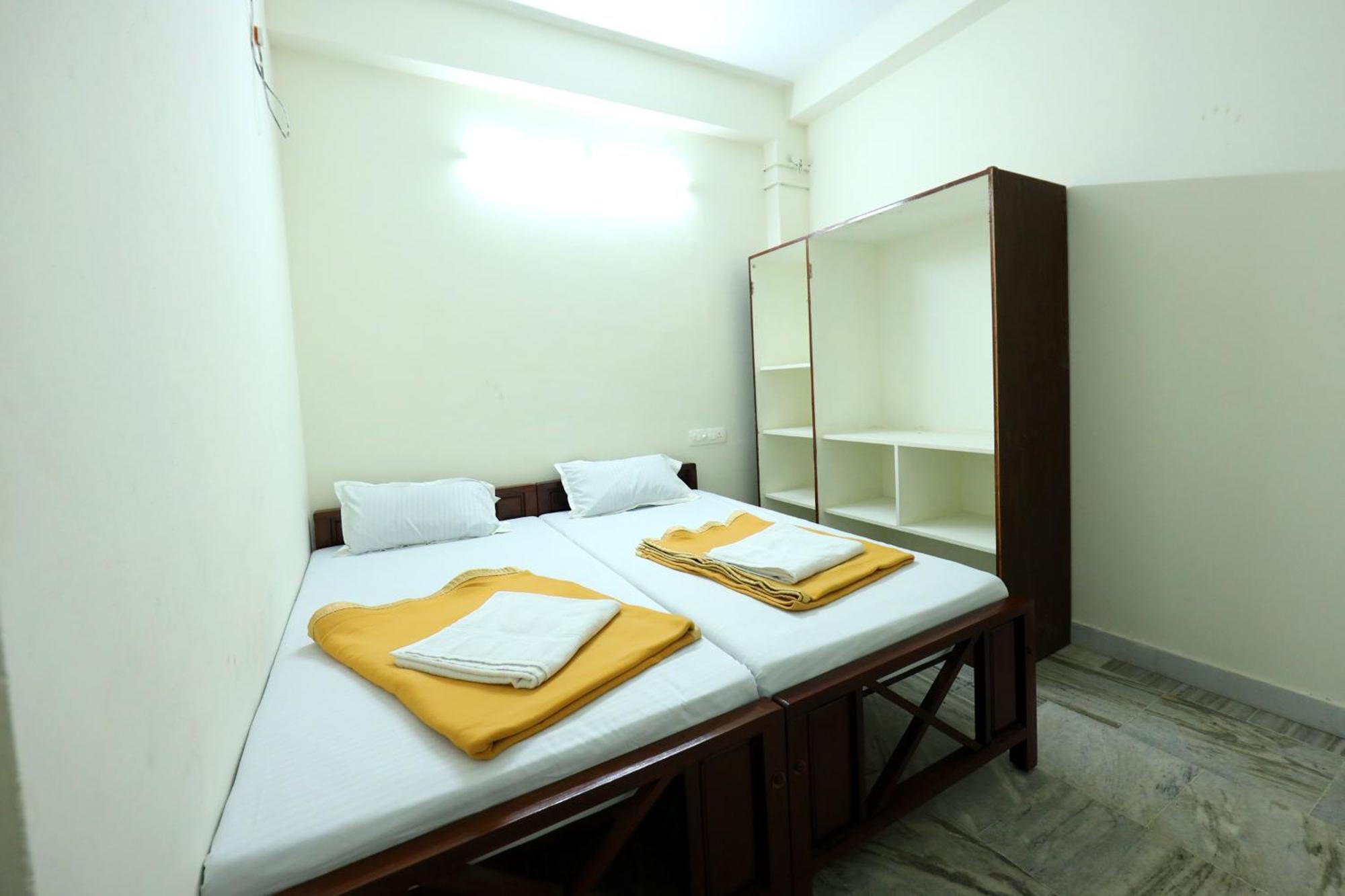 Temple View Residency Hotel Chottanikara Exterior foto
