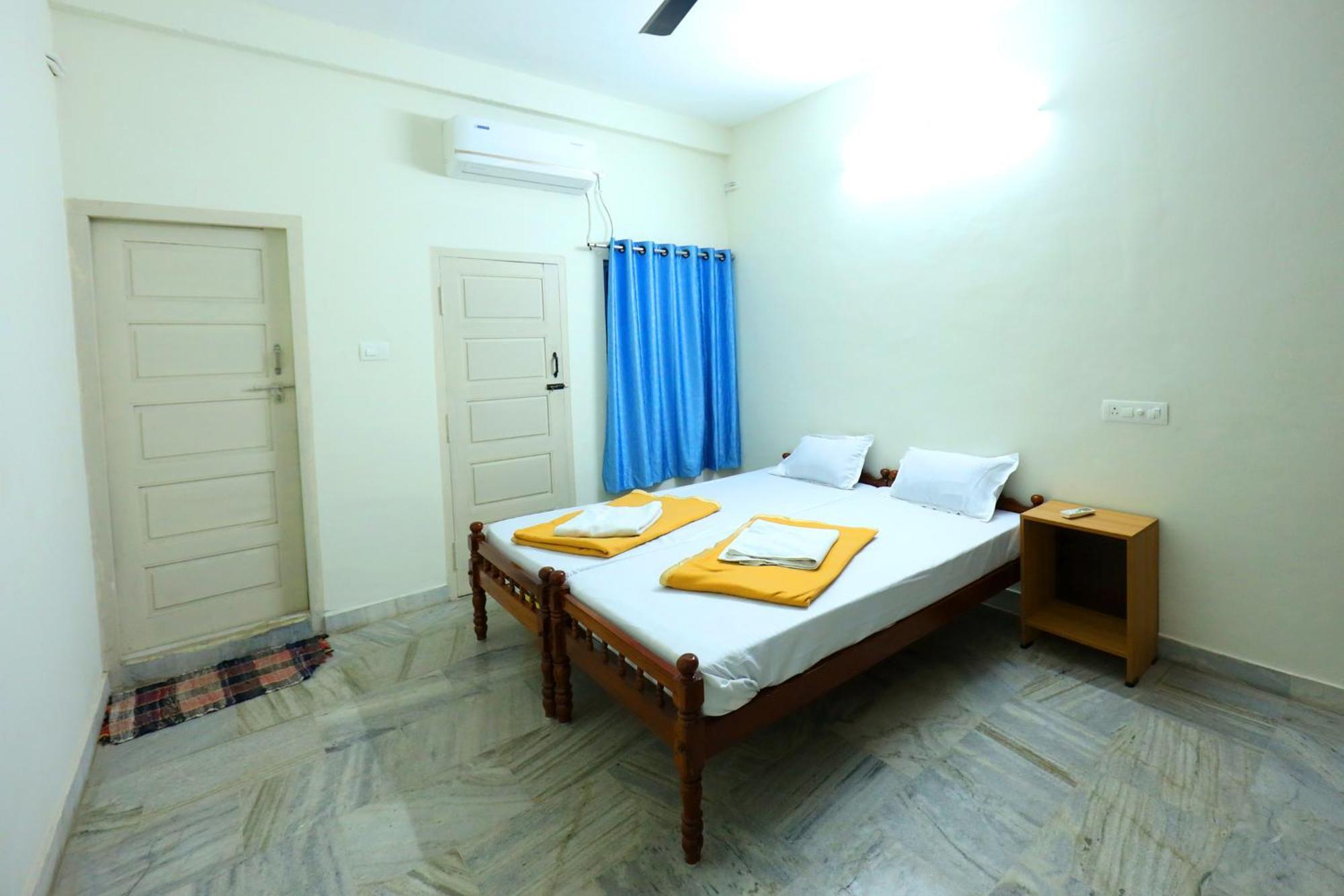 Temple View Residency Hotel Chottanikara Exterior foto